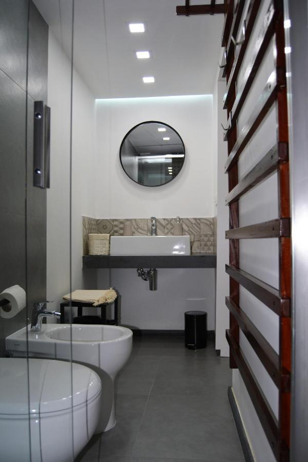 Dock33 - Comfort Loft In Catania Center מראה חיצוני תמונה